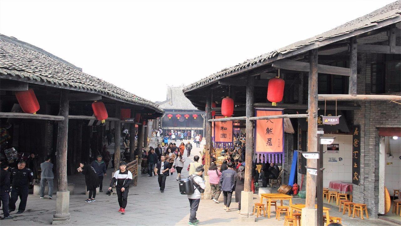 泡弹学院